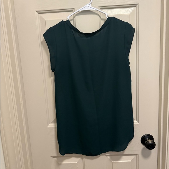 Banana Republic Women's Dark Green Short Sleeve Tee - Picture 4 of 4